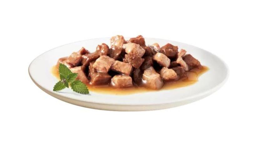 Gourmet Gold Falatok szószban csirkével, szívvel és májjal   85 g