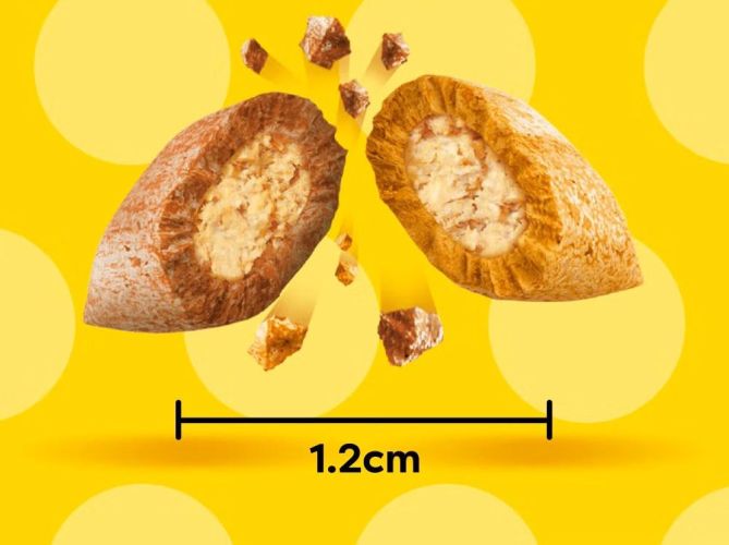 Dreamies Mix jutalomfalat macskák számára lazaccal és sajttal  60 g