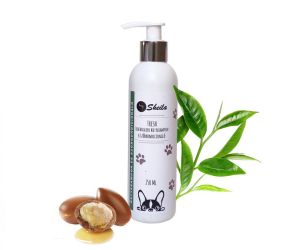 Sheila Fresh Teafaolajos Kutyasampon és Szőrkondicionáló  250 ml